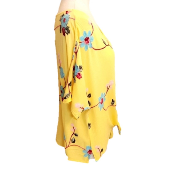 WOMENS LIV Los Angeles yellow floral boho embroidered tie button up top size M. - Picture 5 of 16